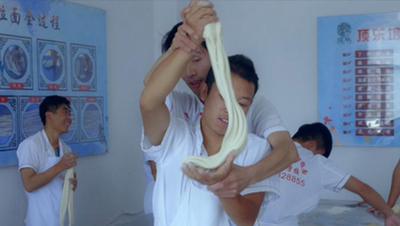 兰州拉面！THE STORY OF LANZHOU HAND-PULLED NOODLES